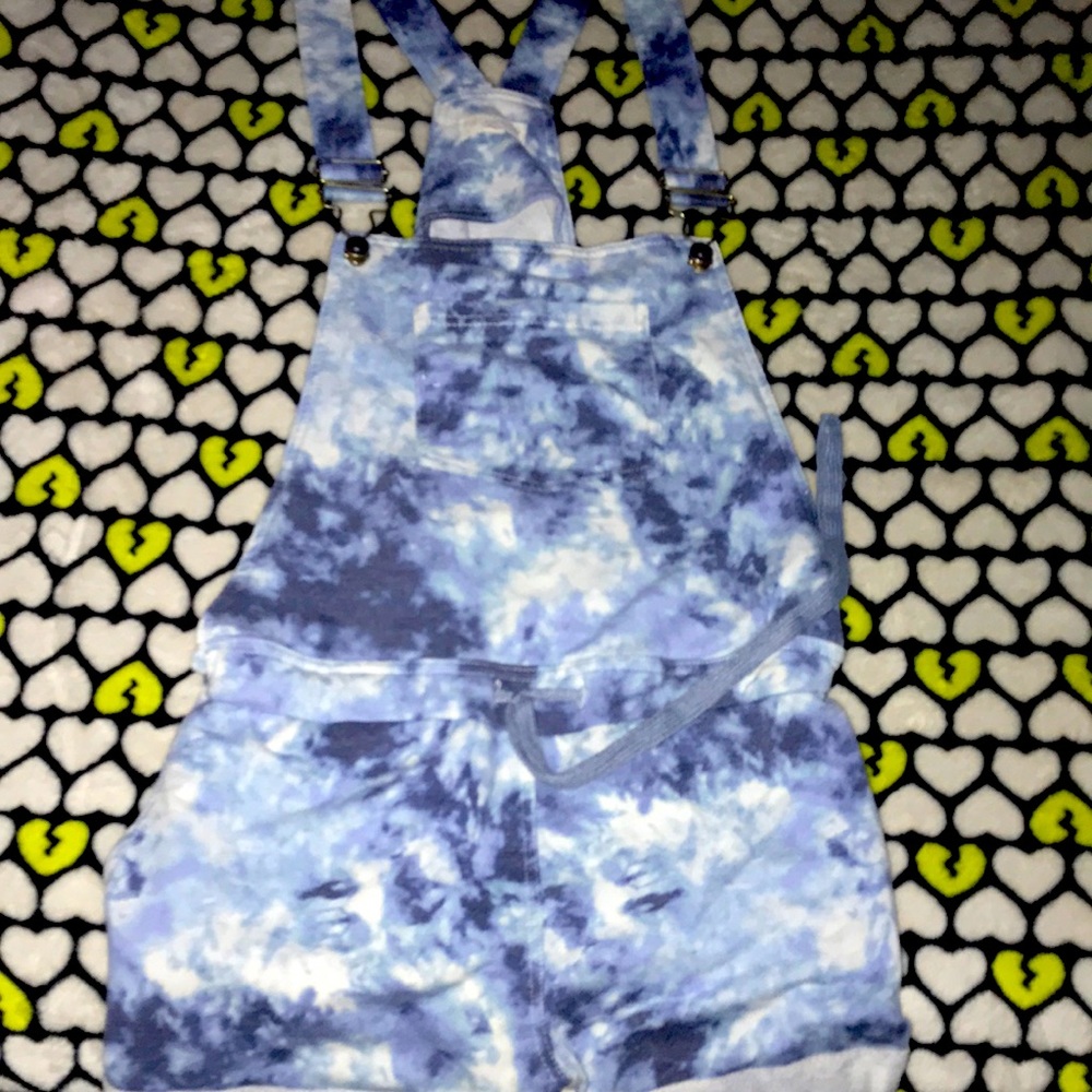 overall shorts